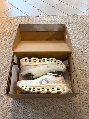 On Running Cloudmonster 3 Running Shoes